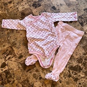 Burts Bee Baby Outfit 2 pieces